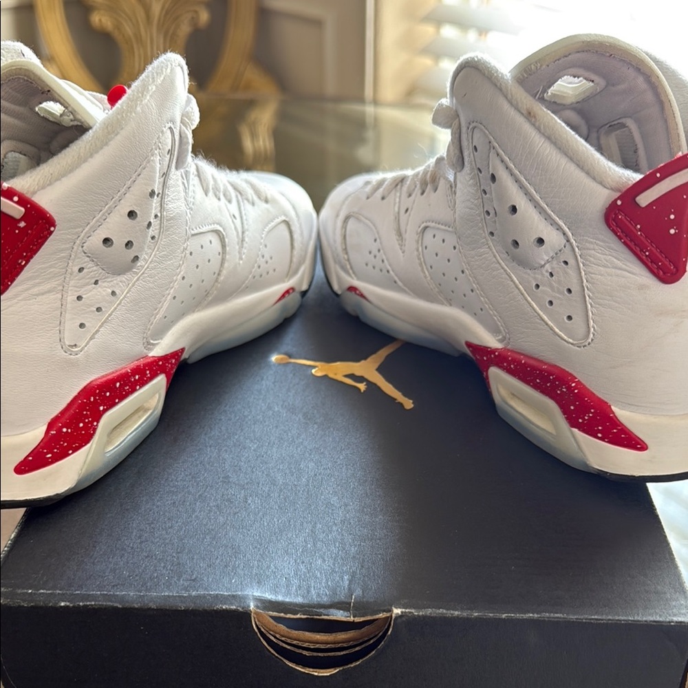 Jordan 6 Kids Sneakers - White and Red - Picture 6 of 11